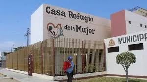 Casa refugio mujer stockphoto
