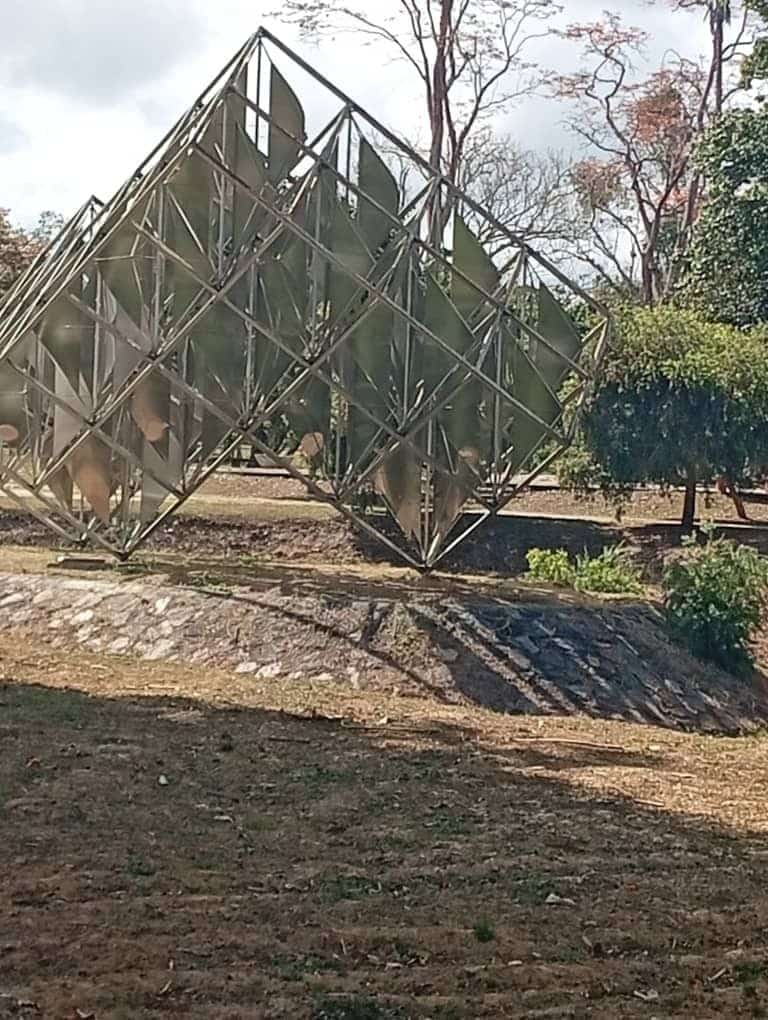 Photo 5089149106457873577 y